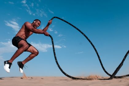 Man doing crossfit